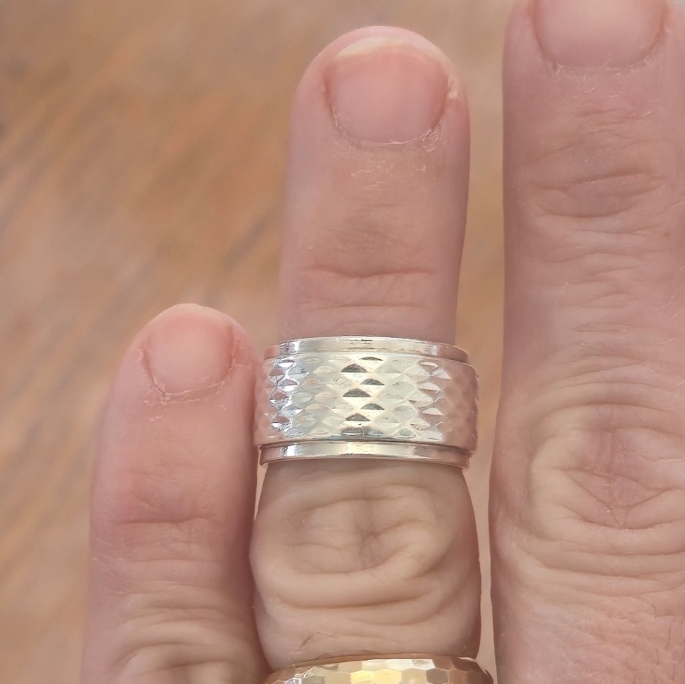 Sterling Silver Thailand 925 Pattern Band